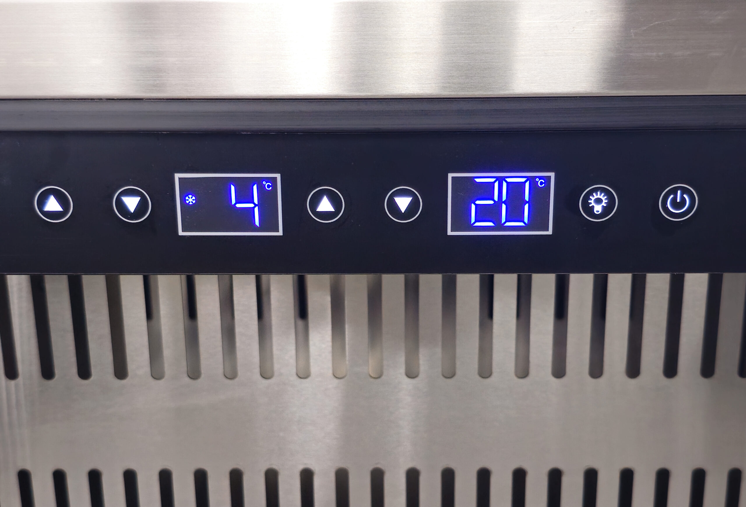 VIVANDIO FD-110 vanjski hladnjak za vino 11 VIVANDIO FD-110 vanjski hladnjak za vino - Slika 11